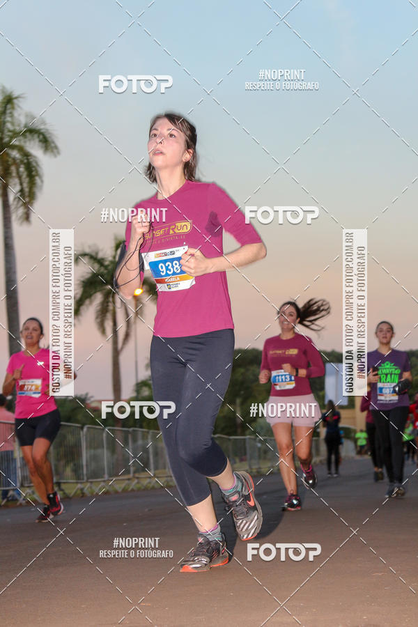 Buy your photos of the eventSunset Run 2019 on Fotop