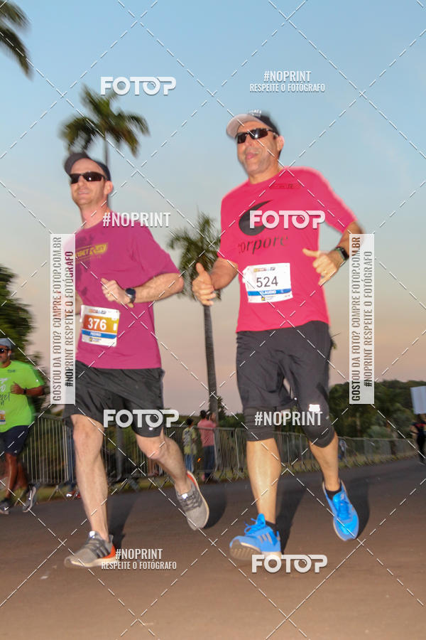 Buy your photos of the eventSunset Run 2019 on Fotop