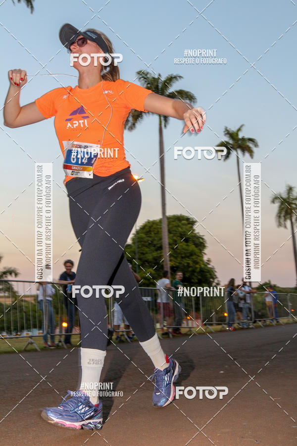 Buy your photos of the eventSunset Run 2019 on Fotop