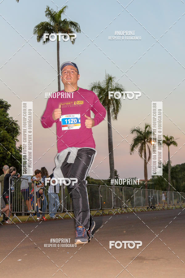 Buy your photos of the eventSunset Run 2019 on Fotop