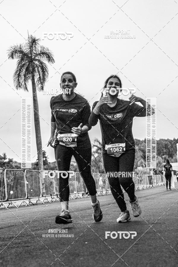 Buy your photos of the eventSunset Run 2019 on Fotop