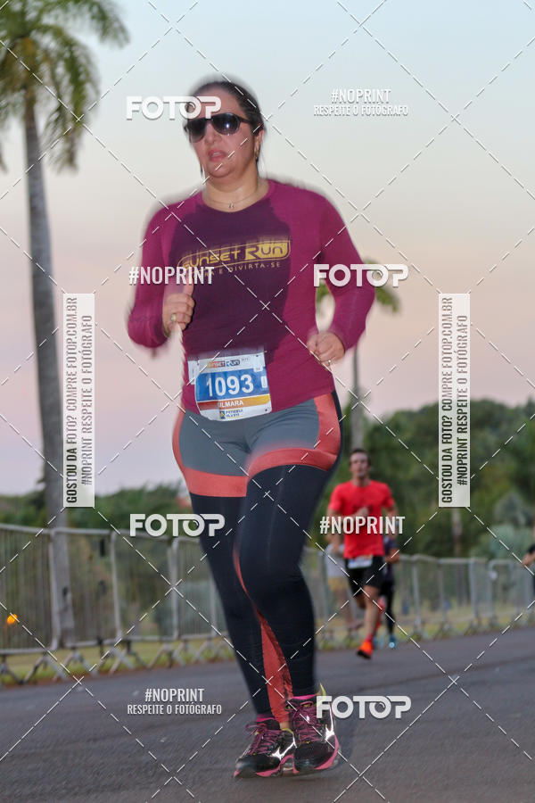 Buy your photos of the eventSunset Run 2019 on Fotop