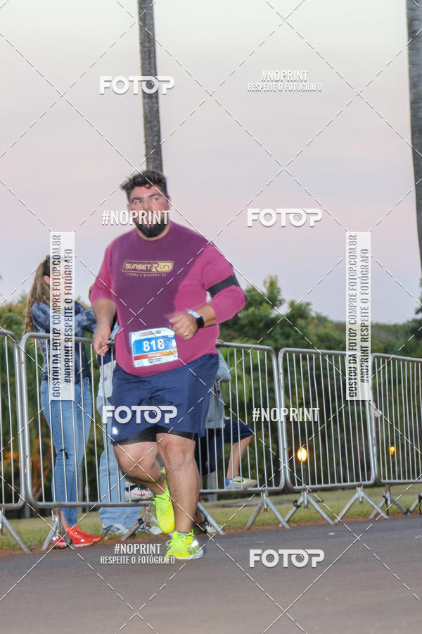 Buy your photos of the eventSunset Run 2019 on Fotop