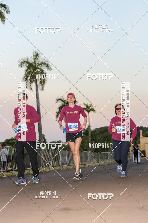 Buy your photos of the eventSunset Run 2019 on Fotop