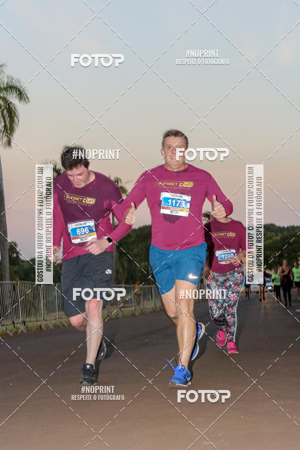 Buy your photos of the eventSunset Run 2019 on Fotop