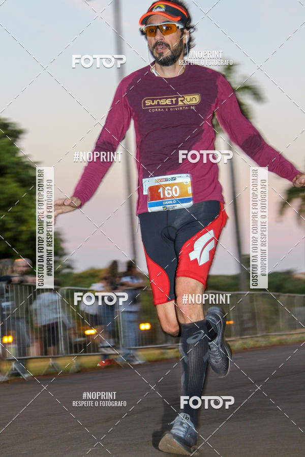Buy your photos of the eventSunset Run 2019 on Fotop