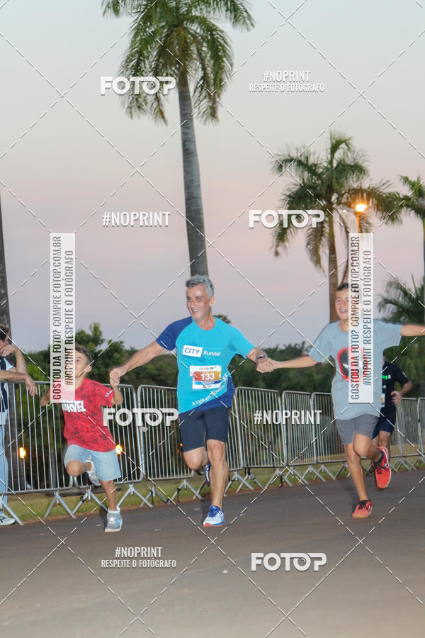 Buy your photos of the eventSunset Run 2019 on Fotop