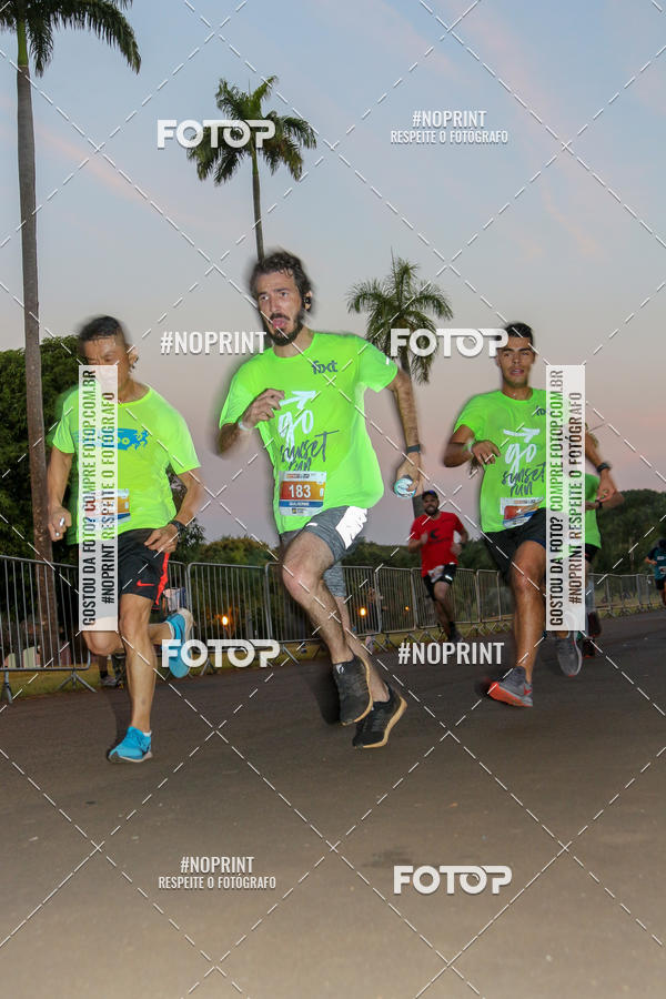Buy your photos of the eventSunset Run 2019 on Fotop