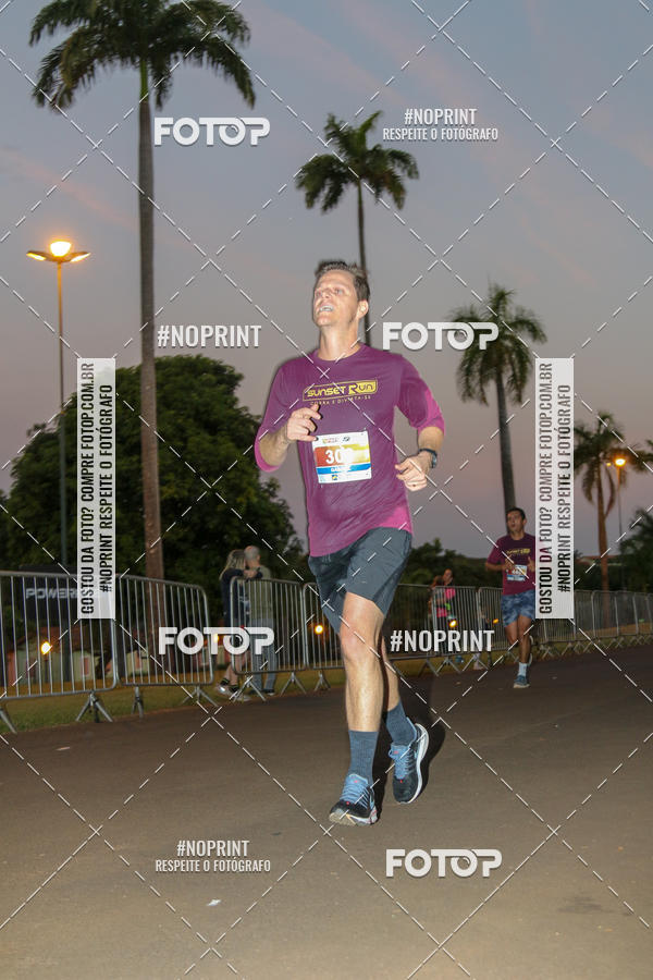 Buy your photos of the eventSunset Run 2019 on Fotop