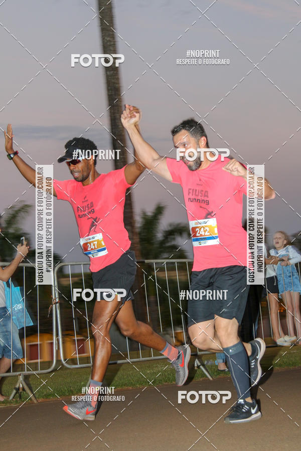 Buy your photos of the eventSunset Run 2019 on Fotop