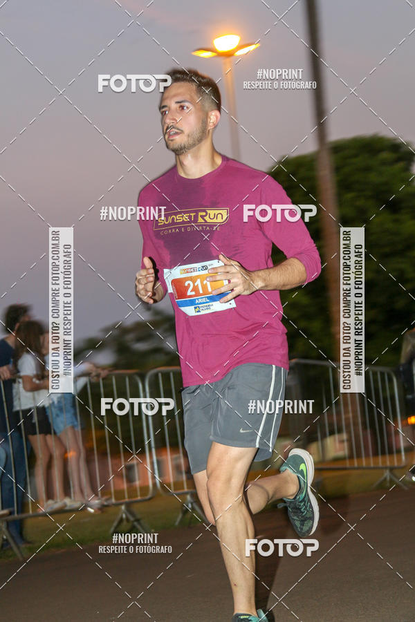 Buy your photos of the eventSunset Run 2019 on Fotop