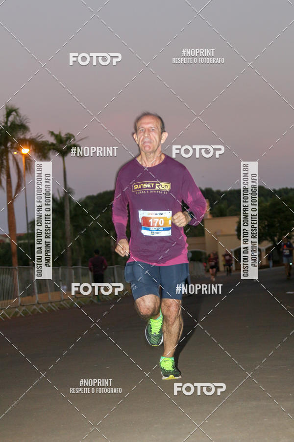 Buy your photos of the eventSunset Run 2019 on Fotop