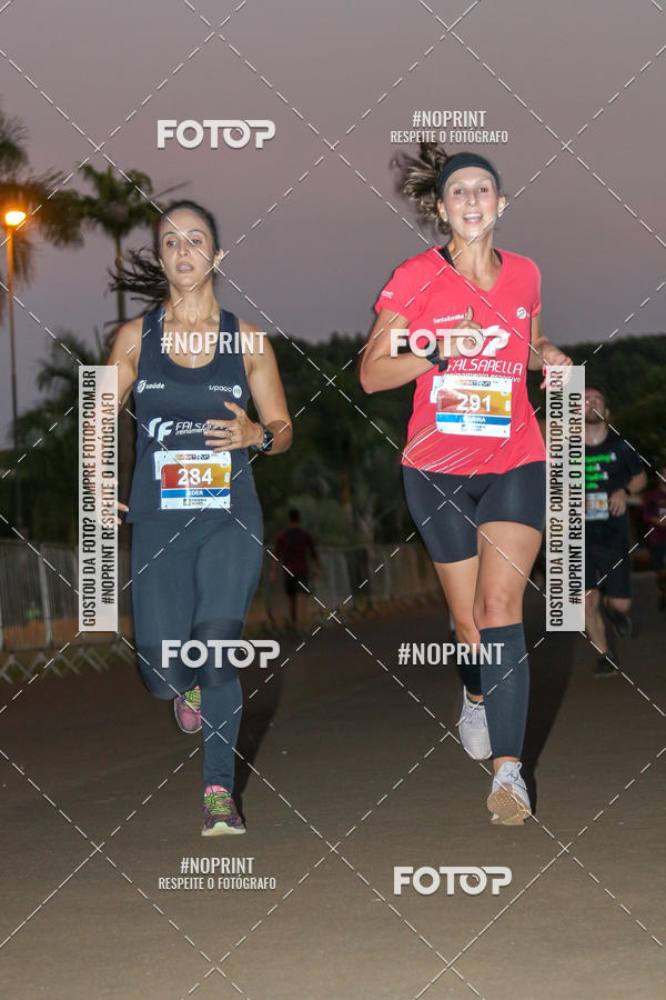 Buy your photos of the eventSunset Run 2019 on Fotop