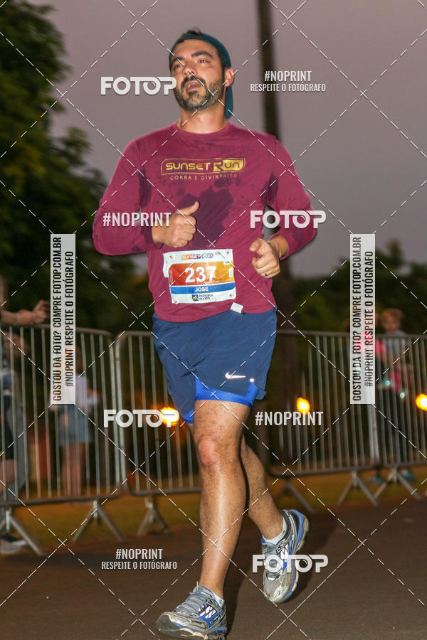 Buy your photos of the eventSunset Run 2019 on Fotop