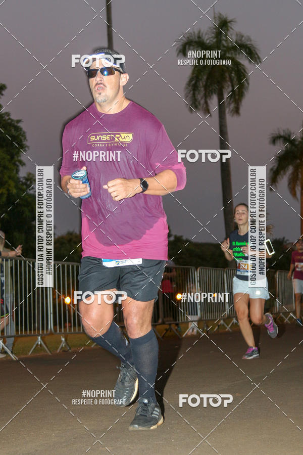 Buy your photos of the eventSunset Run 2019 on Fotop