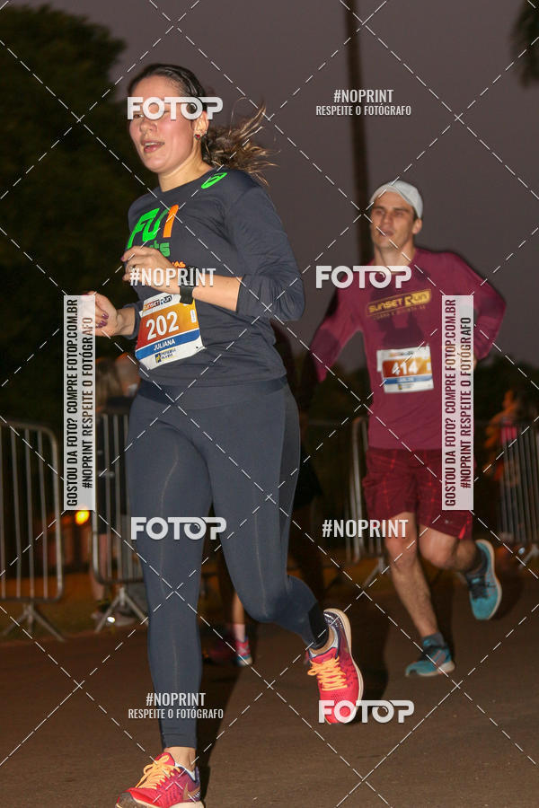 Buy your photos of the eventSunset Run 2019 on Fotop