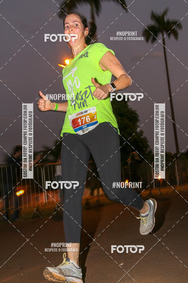 Buy your photos of the eventSunset Run 2019 on Fotop