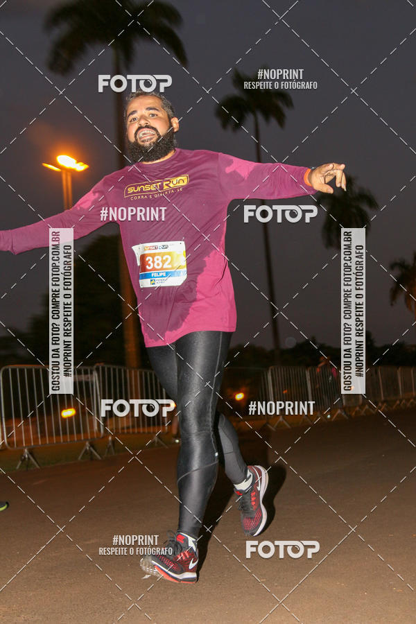 Buy your photos of the eventSunset Run 2019 on Fotop