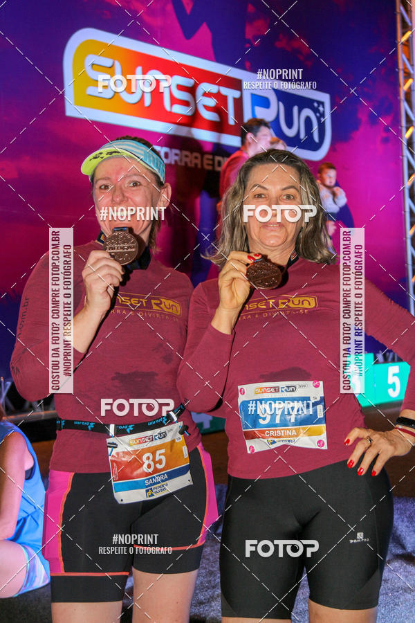 Buy your photos of the eventSunset Run 2019 on Fotop