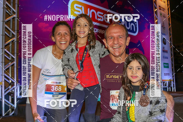 Buy your photos of the eventSunset Run 2019 on Fotop