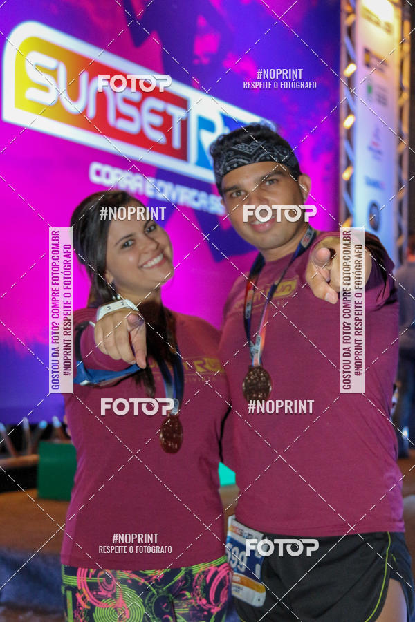Buy your photos of the eventSunset Run 2019 on Fotop