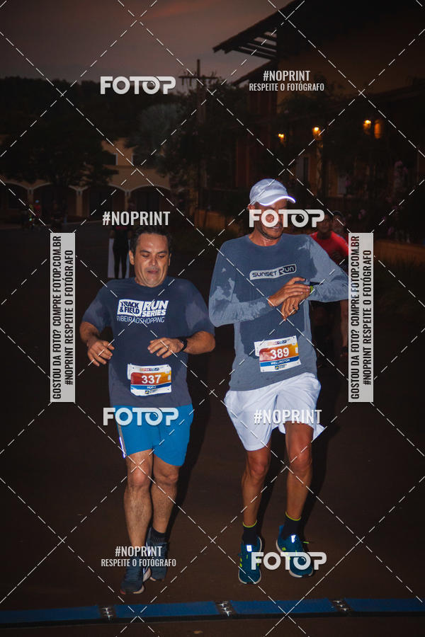 Buy your photos of the eventSunset Run 2019 on Fotop