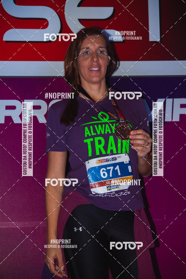 Buy your photos of the eventSunset Run 2019 on Fotop