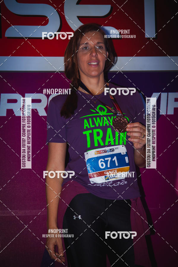 Buy your photos of the eventSunset Run 2019 on Fotop