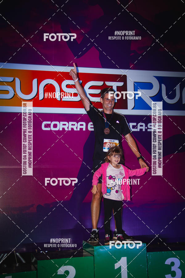 Buy your photos of the eventSunset Run 2019 on Fotop
