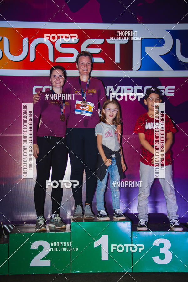 Buy your photos of the eventSunset Run 2019 on Fotop
