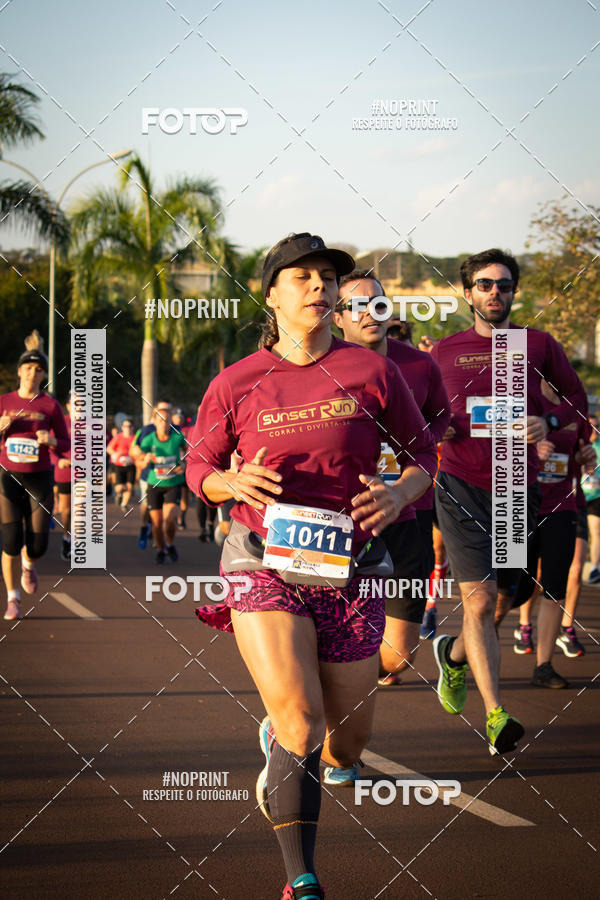 Buy your photos of the eventSunset Run 2019 on Fotop