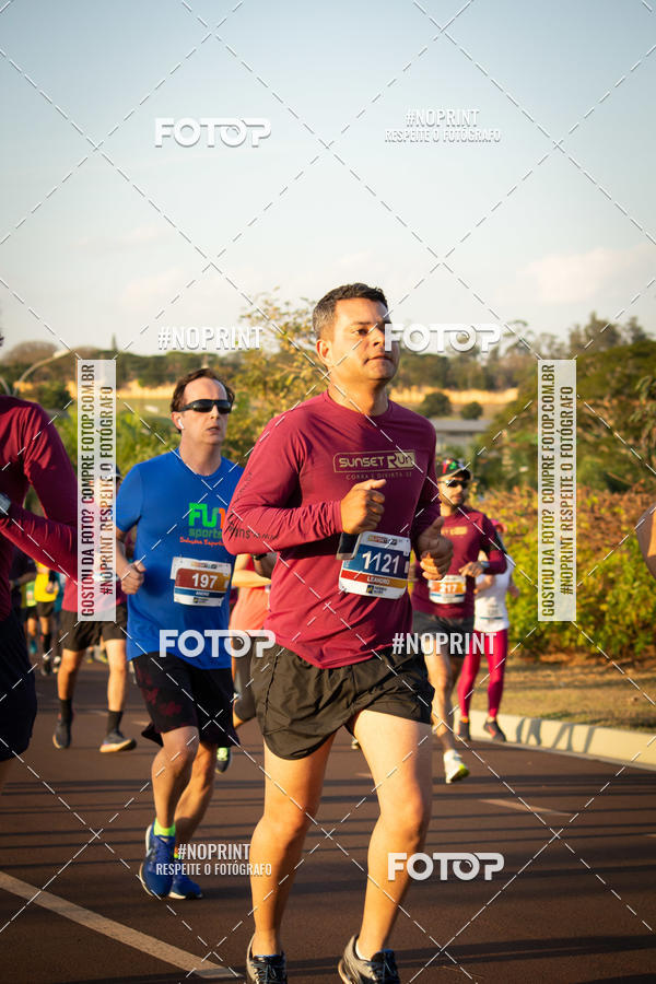 Buy your photos of the eventSunset Run 2019 on Fotop