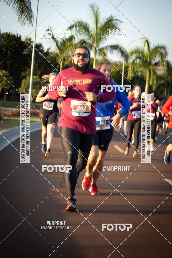 Buy your photos of the eventSunset Run 2019 on Fotop