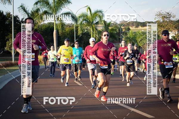 Buy your photos of the eventSunset Run 2019 on Fotop