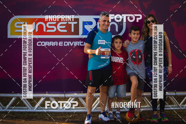 Buy your photos of the eventSunset Run 2019 on Fotop