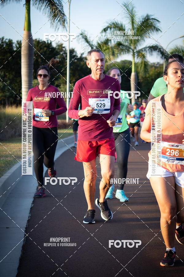 Buy your photos of the eventSunset Run 2019 on Fotop