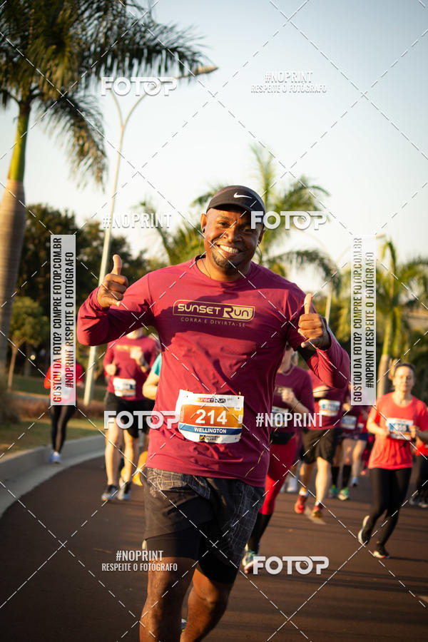 Buy your photos of the eventSunset Run 2019 on Fotop