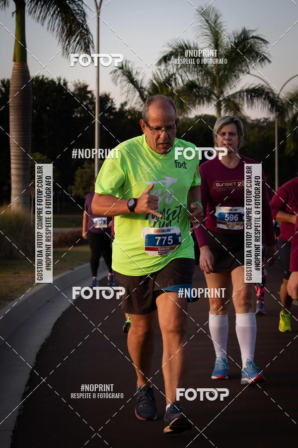 Buy your photos of the eventSunset Run 2019 on Fotop