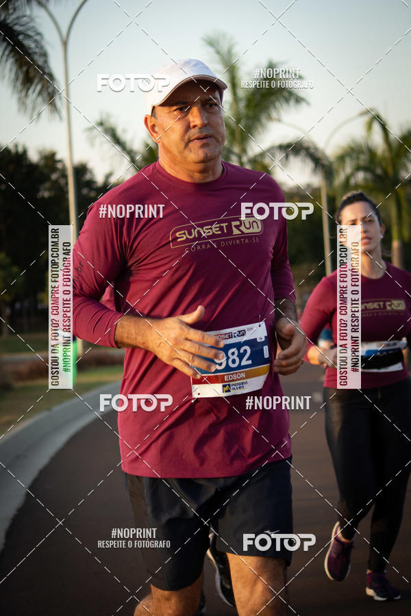 Buy your photos of the eventSunset Run 2019 on Fotop