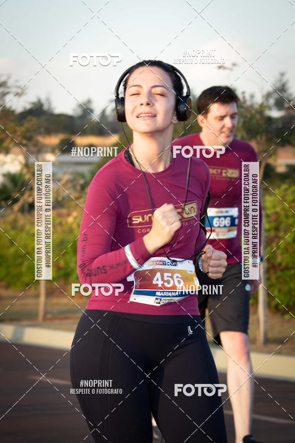 Buy your photos of the eventSunset Run 2019 on Fotop
