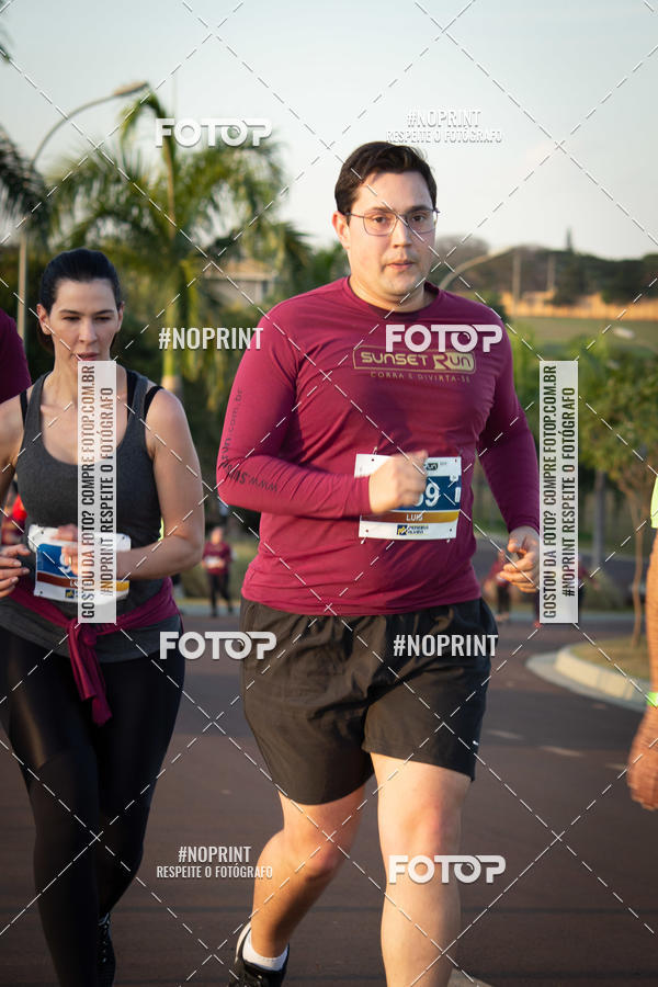 Buy your photos of the eventSunset Run 2019 on Fotop