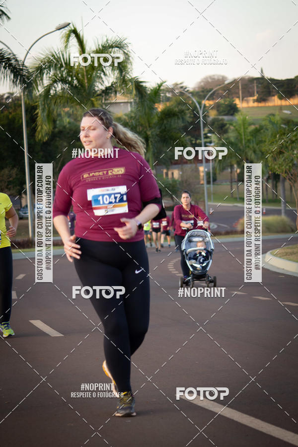 Buy your photos of the eventSunset Run 2019 on Fotop