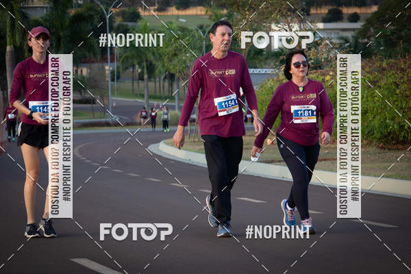 Buy your photos of the eventSunset Run 2019 on Fotop