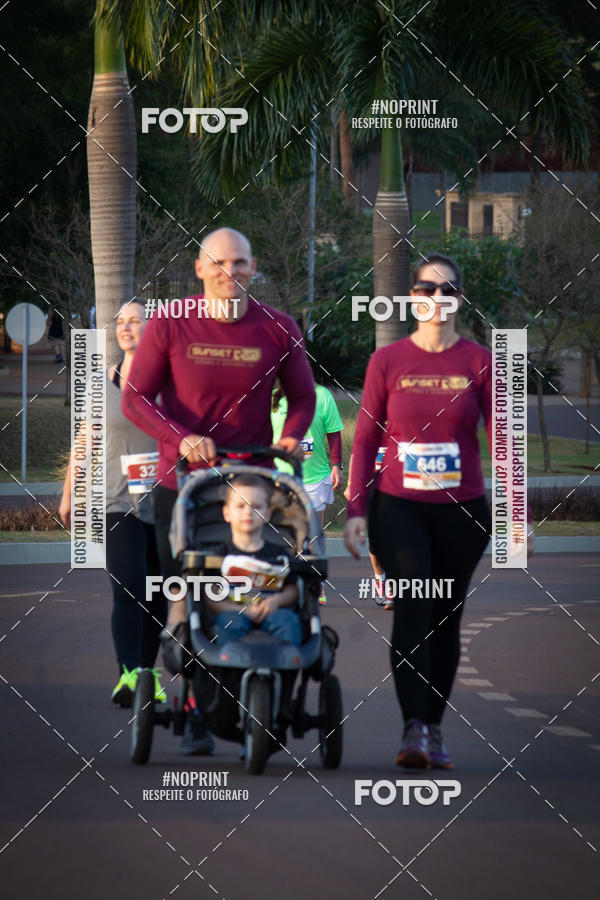 Buy your photos of the eventSunset Run 2019 on Fotop