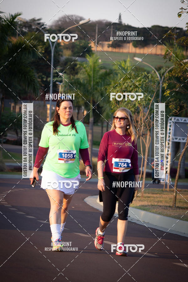 Buy your photos of the eventSunset Run 2019 on Fotop