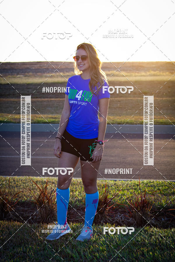 Buy your photos of the eventSunset Run 2019 on Fotop