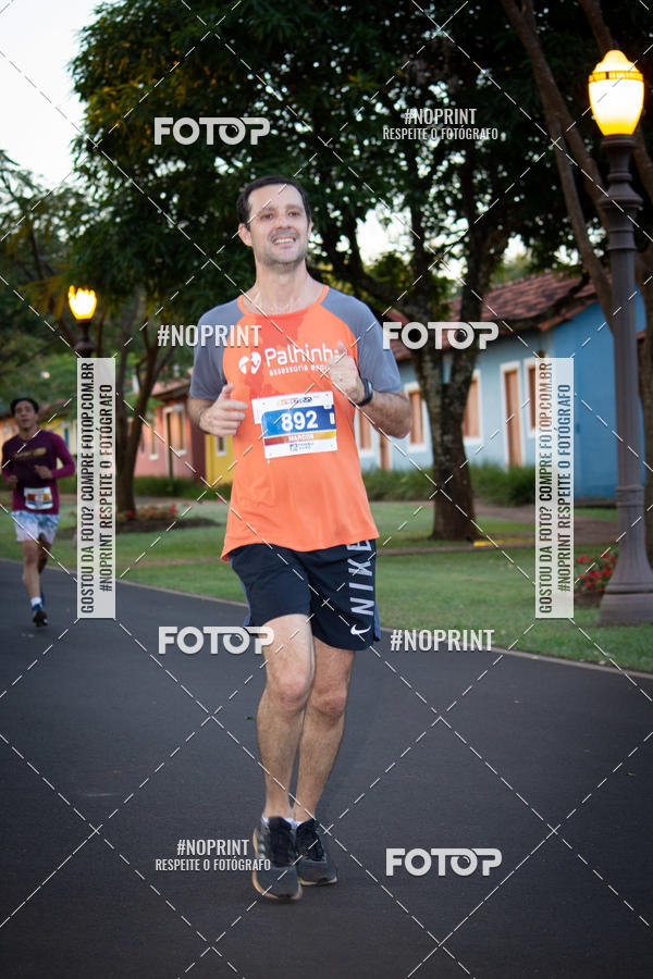 Buy your photos of the eventSunset Run 2019 on Fotop