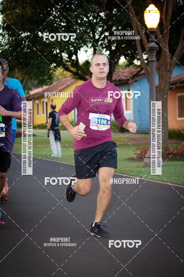 Buy your photos of the eventSunset Run 2019 on Fotop