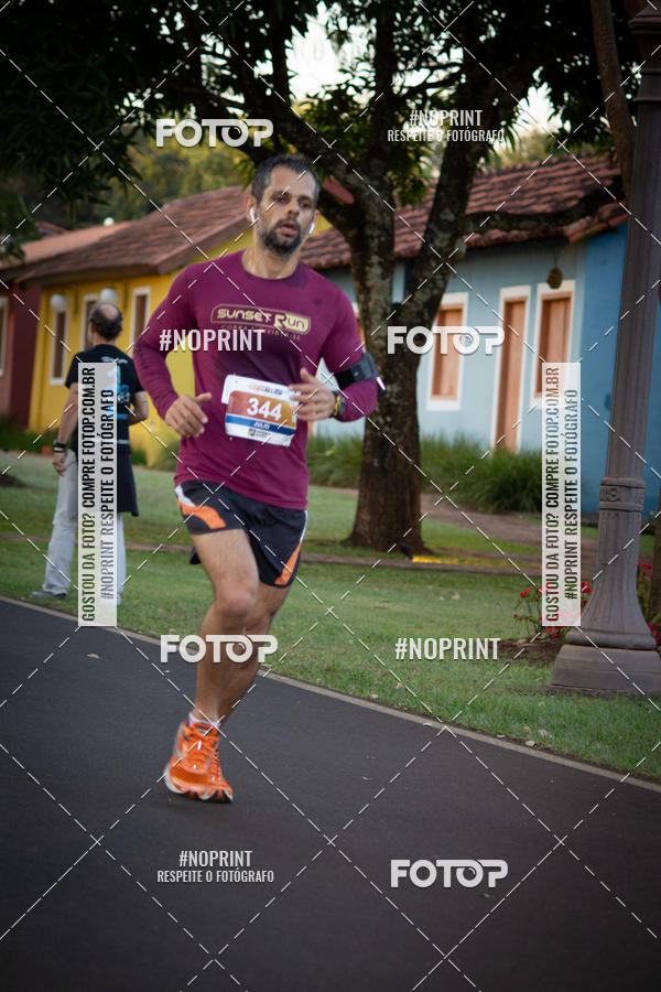 Buy your photos of the eventSunset Run 2019 on Fotop