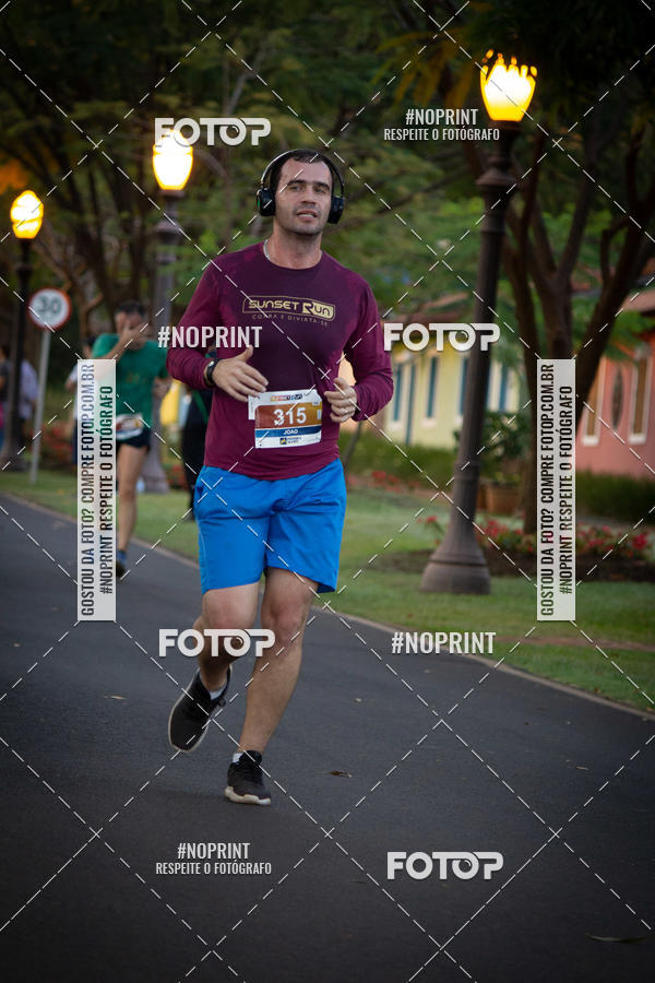 Buy your photos of the eventSunset Run 2019 on Fotop